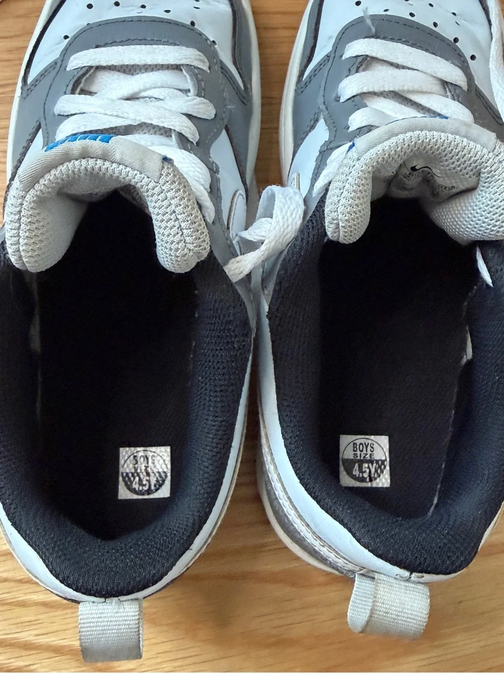 Nike Kids Gray, White & Blue Low-Top Sneakers